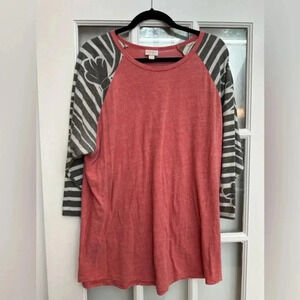 LuLaRoe Vintage Randy Baseball Tee 3/4 Sleeves Heathered Red Grey Bows Size 3X